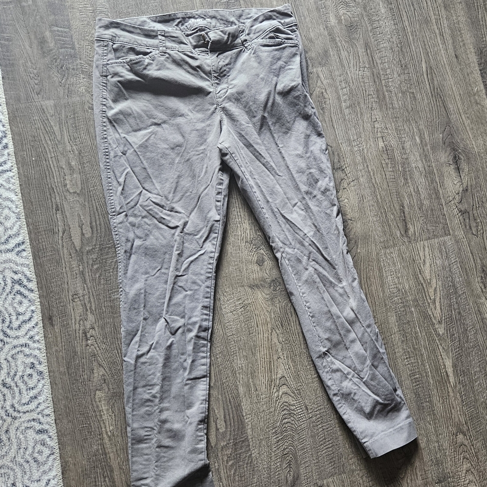 Old Navy Pixie Crop Pants